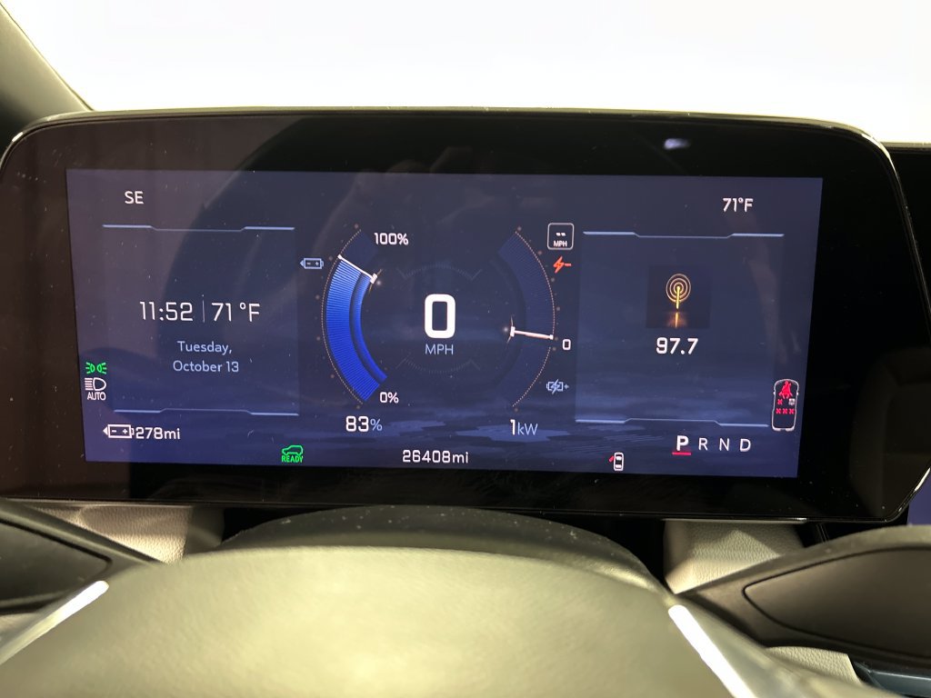 Used 2024 Chevrolet Equinox EV LT w/ LPO, Trailering Package FWD image 16