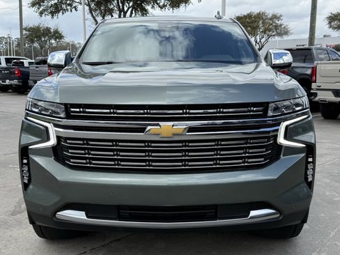 Used 2023 Chevrolet Suburban Premier image 9