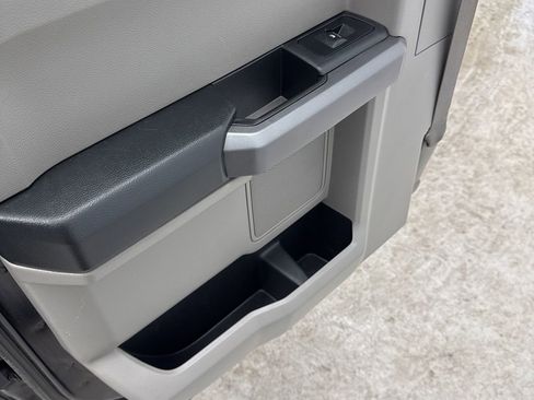 Certified 2019 Ford F150 XLT w/ Equipment Group 302A Luxury image 19