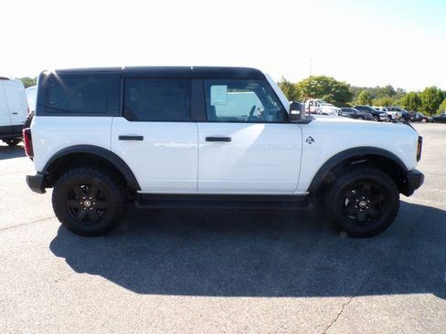 New 2025 Ford Bronco Outer Banks image 5