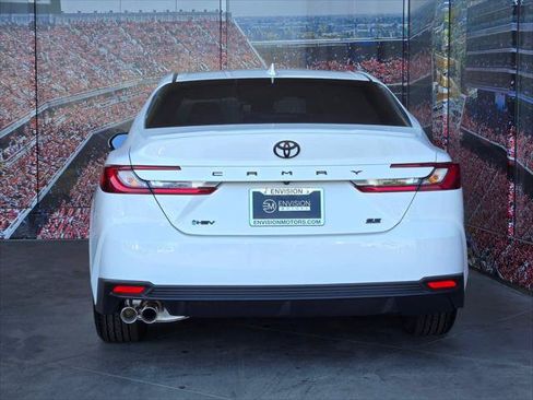 Used 2026 Toyota Camry SE FWD image 7