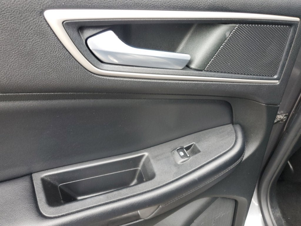Used 2022 Ford Edge SEL AWD/4WD image 36
