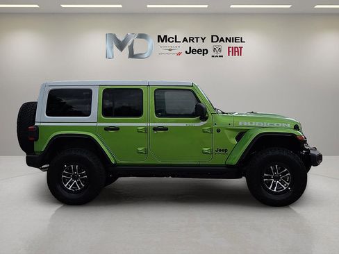 New 2026 Jeep Wrangler Unlimited Rubicon w/ Whitecap Package AWD/4WD image 6