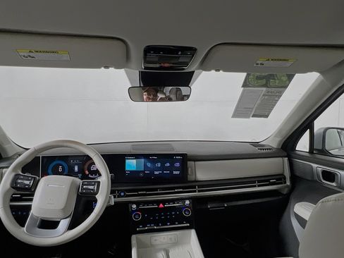 Used 2025 Hyundai Santa Fe SEL FWD image 30