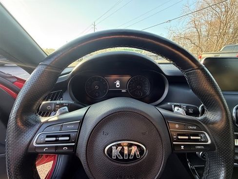 Used 2019 Kia Stinger GT1 image 15