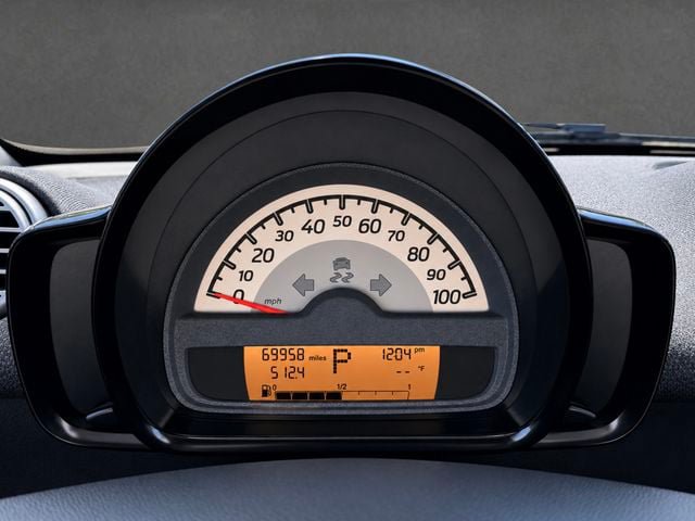Used 2015 smart fortwo Coupe RWD image 13