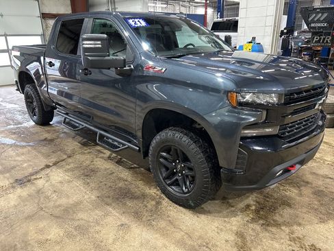 Used 2021 Chevrolet Silverado 1500 LT Trail Boss image 6