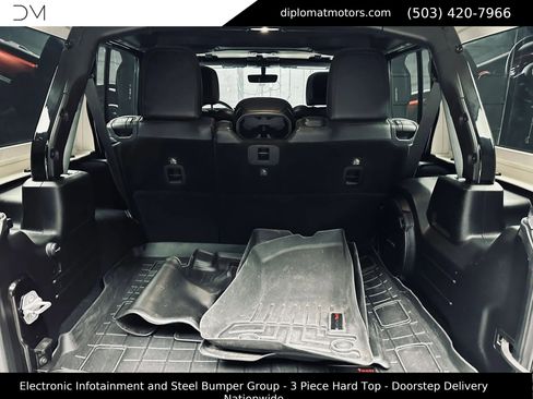 Used 2018 Jeep Wrangler Unlimited Rubicon AWD/4WD image 48