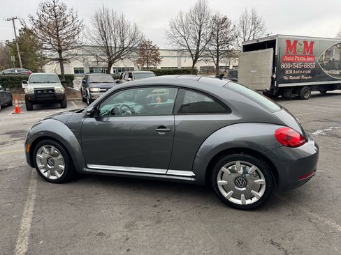 Used 2013 Volkswagen Beetle 2.5 image 24