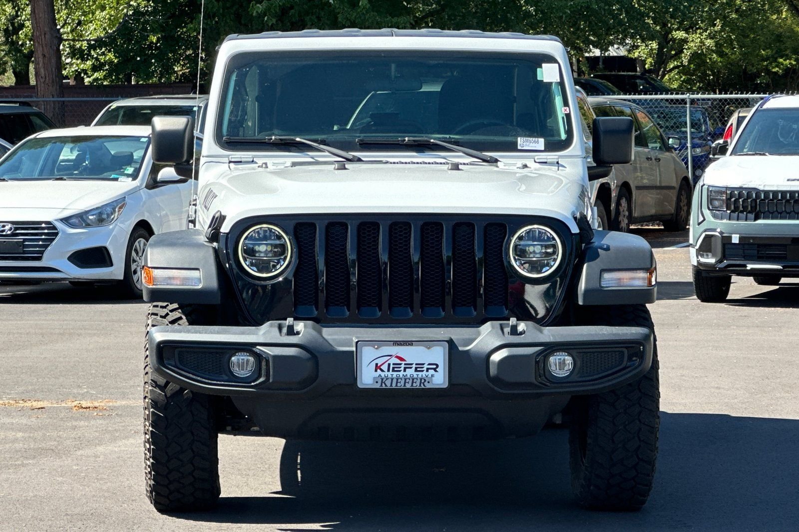 Used 2022 Jeep Wrangler Unlimited Sport AWD/4WD image 9