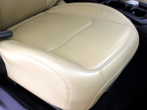 Used 2019 Jeep Wrangler Unlimited Rubicon image 47