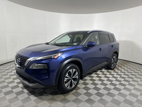 Used 2023 Nissan Rogue SV w/ SV Premium B Package AWD/4WD image 3