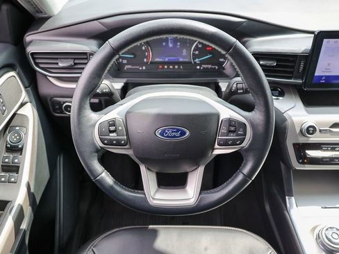 Certified 2023 Ford Explorer XLT w/ Equipment Group 202A image 8