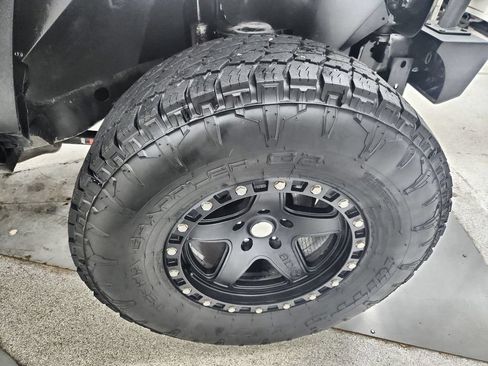 Used 2014 Jeep Wrangler Unlimited Sport w/ Quick Order Package 24S AWD/4WD image 36