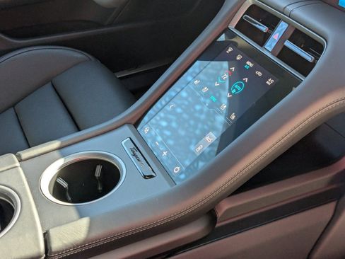 New 2025 Porsche Taycan 4S AWD/4WD image 15