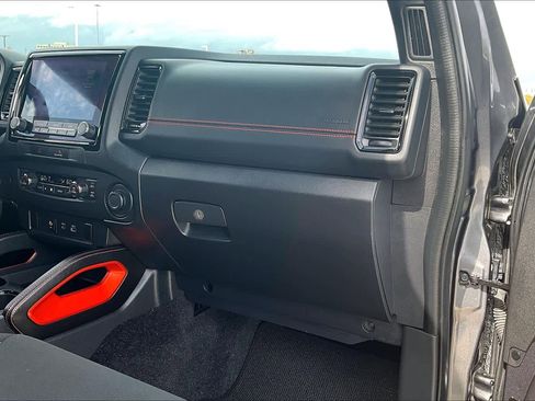 Used 2023 Nissan Frontier Pro-X w/ Technology Package image 17
