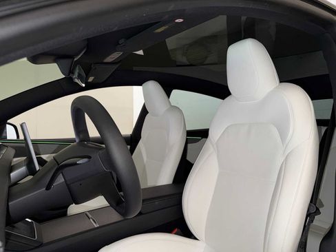 Used 2026 Tesla Model Y 2WD image 20