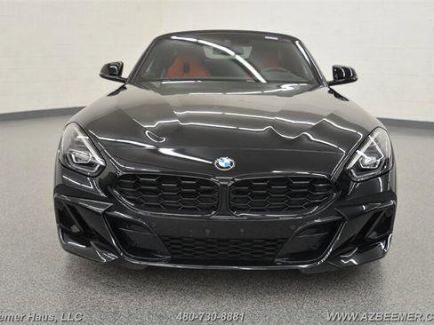Used 2023 BMW Z4 M40i w/ Premium Package image 4