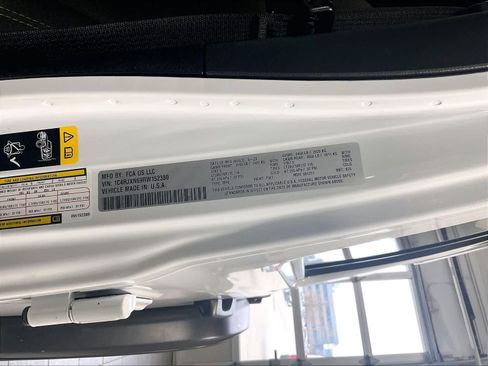 Used 2024 Jeep Wrangler Willys image 34