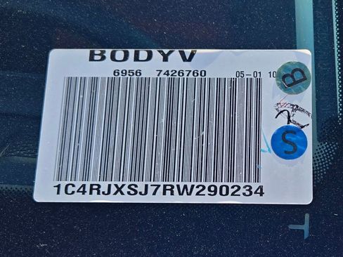 New 2024 Jeep Wrangler Unlimited Rubicon 392 image 32