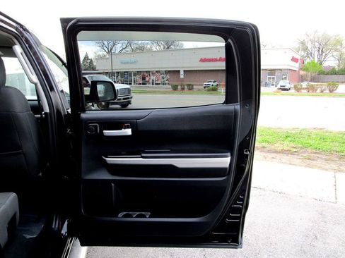 Used 2015 Toyota Tundra SR5 w/ TRD Off Road Package AWD/4WD image 34