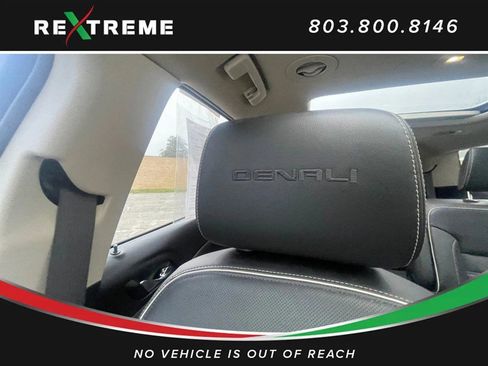 Used 2017 GMC Acadia Denali w/ Technology Package image 14