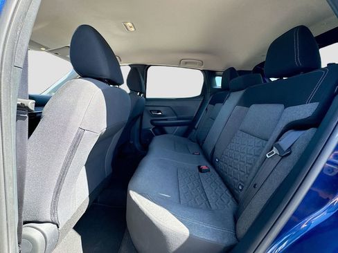 Used 2025 Nissan Kicks SV FWD image 21