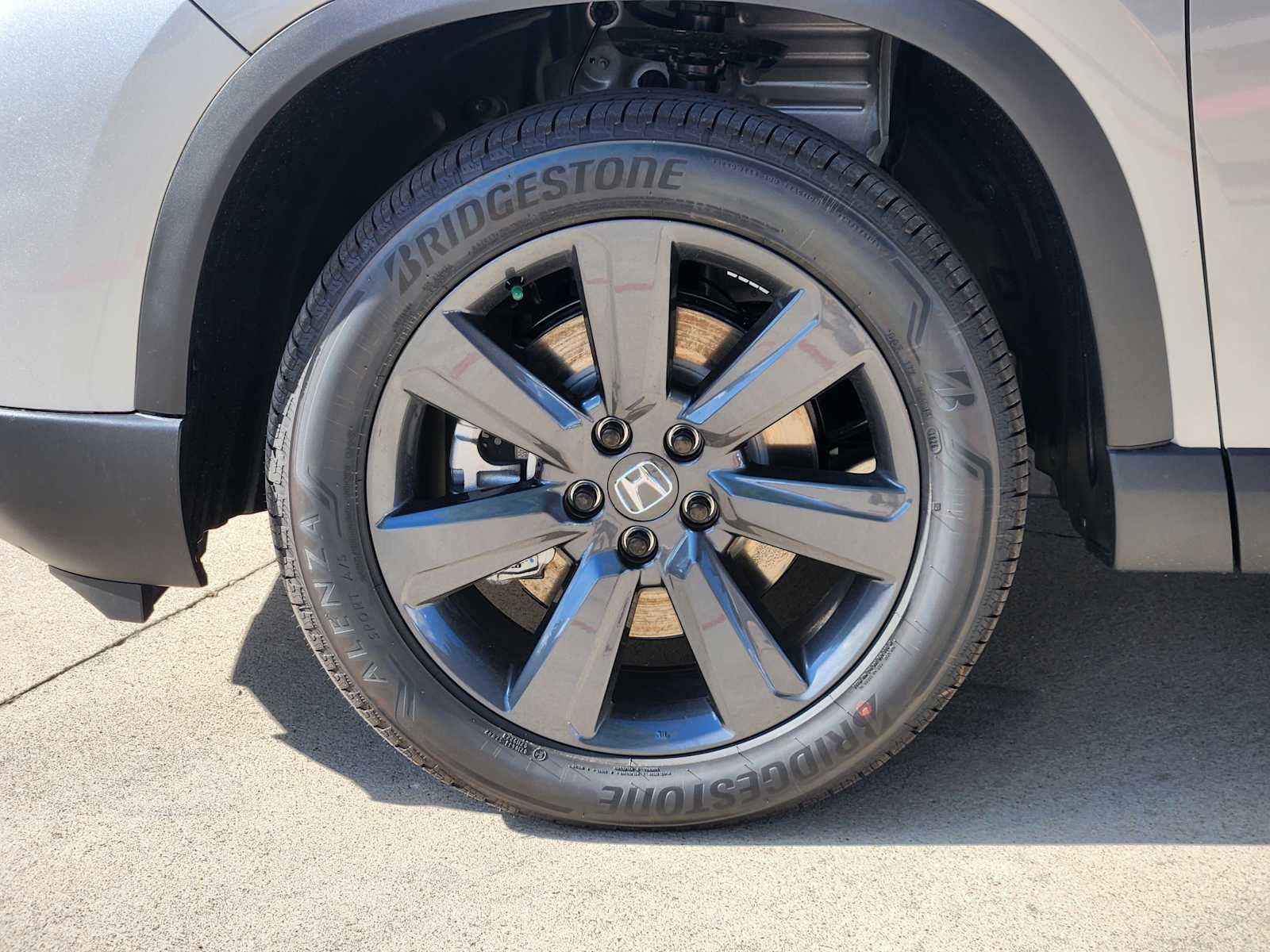 New 2026 Honda Pilot Sport image 7
