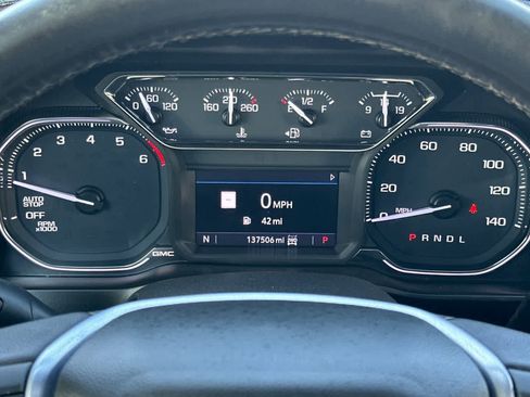 Used 2020 GMC Sierra 1500 SLT w/ SLT Premium Plus Package AWD/4WD image 32