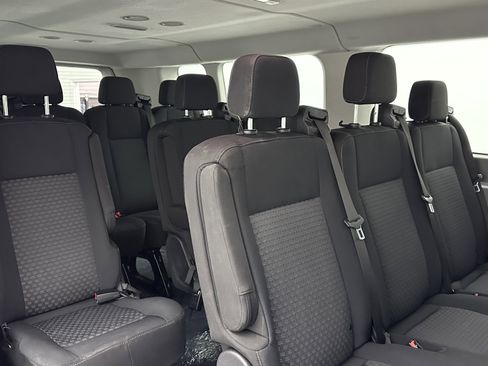 Used 2023 Ford Transit 350 XLT image 26