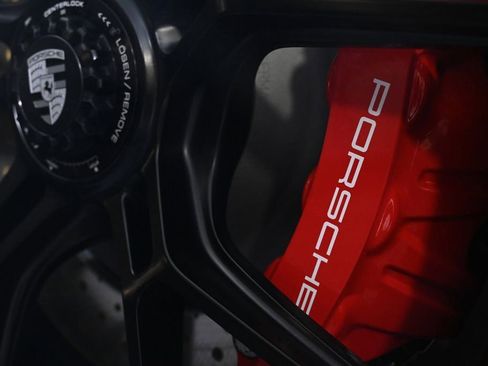 Used 2026 Porsche 911 GT3 RWD image 28