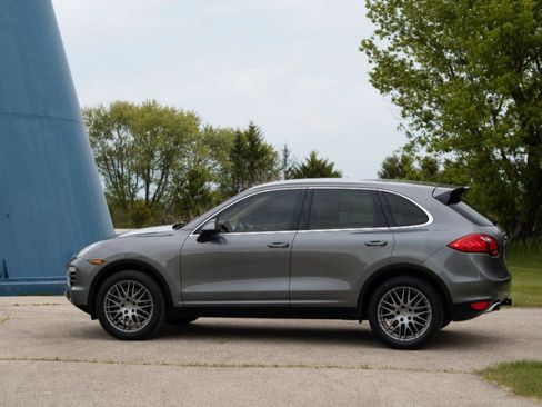 Used 2013 Porsche Cayenne Diesel AWD/4WD image 6