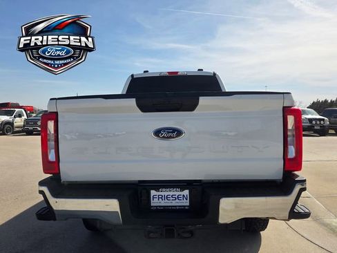 Used 2024 Ford F250 XLT w/ FX4 Off-Road Package AWD/4WD image 6