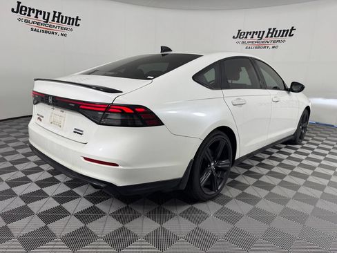 Used 2023 Honda Accord Sport image 7