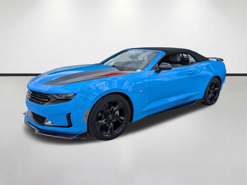 Used 2023 Chevrolet Camaro LT w/ RS Package RWD image 8