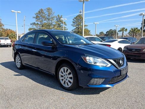 Used 2016 Nissan Sentra S image 2