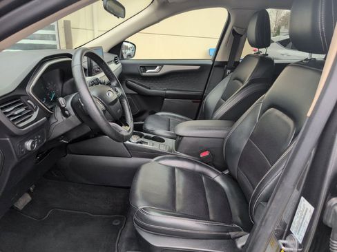 Used 2020 Ford Escape SEL image 10