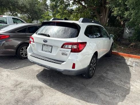 Used 2017 Subaru Outback 3.6R Limited AWD/4WD image 7