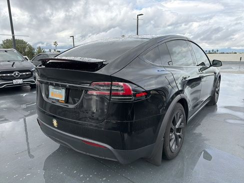 Used 2024 Tesla Model X image 5