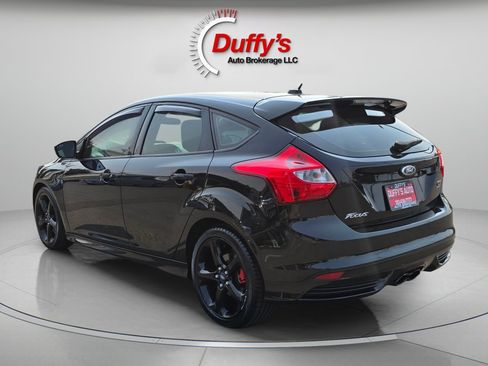 Used 2013 Ford Focus ST FWD image 17