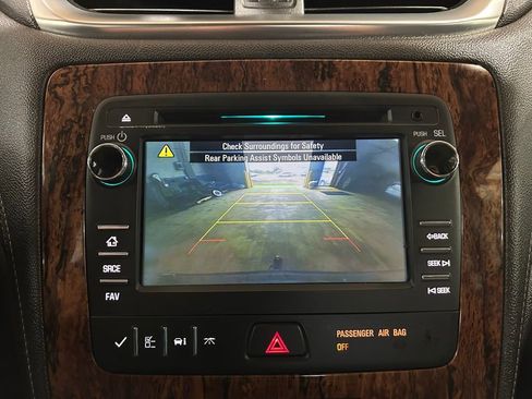 Used 2014 Chevrolet Traverse LT w/ All-Star Edition FWD image 26