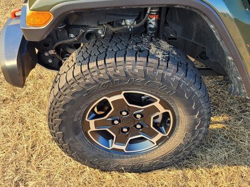 Used 2023 Jeep Gladiator Mojave w/ LED Lighting Group image 15