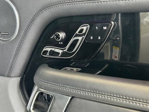 Used 2019 Land Rover Range Rover Supercharged AWD/4WD image 28
