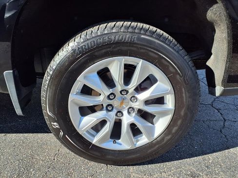 Used 2021 Chevrolet Silverado 1500 Custom w/ LPO, Dark Essentials Package image 18