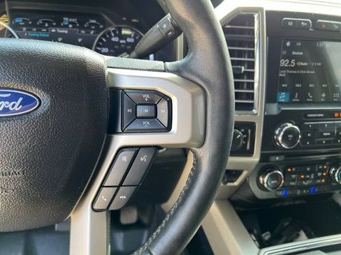 Used 2017 Ford F250 Lariat w/ Lariat Ultimate Package AWD/4WD image 27