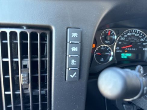 New 2024 Chevrolet Express 3500 w/ Power Convenience Package image 9