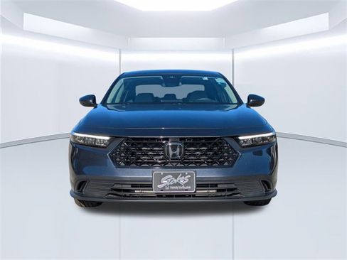 Used 2024 Honda Accord EX image 9