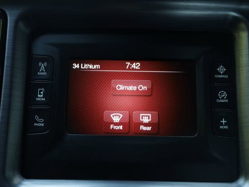 Used 2017 Dodge Challenger SXT RWD image 35