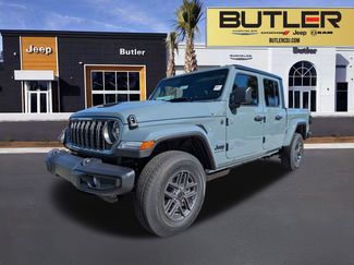New 2026 Jeep Gladiator Sport video 1