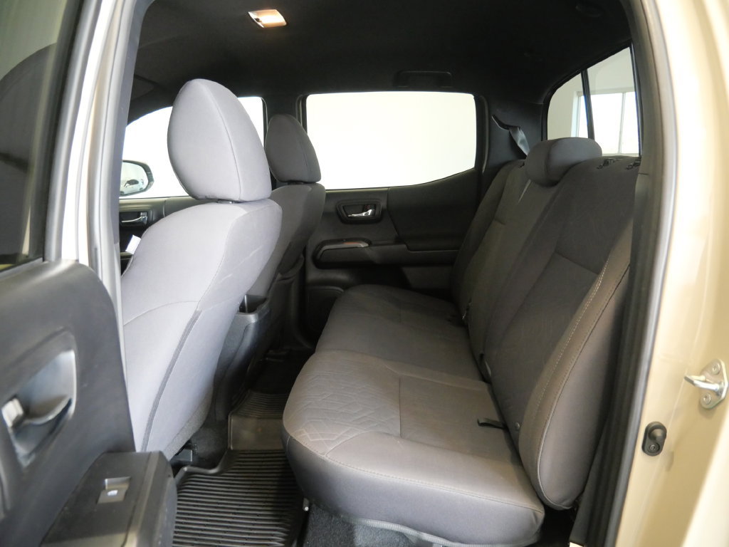 Used 2019 Toyota Tacoma TRD Sport w/ Technology Package AWD/4WD image 25